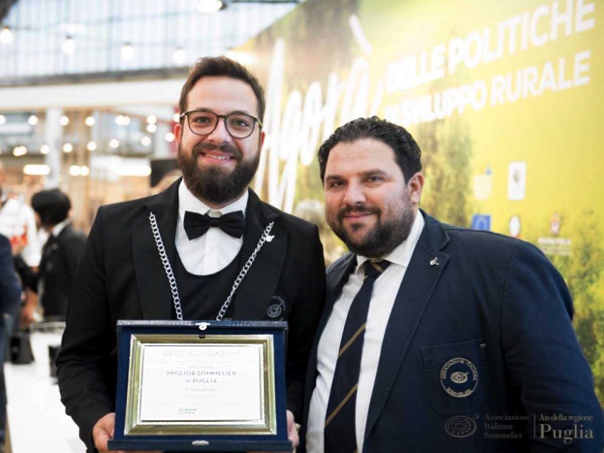 MATTEO CARROZZINI  –  È IL MIGLIOR SOMMELIER AIS PUGLIA